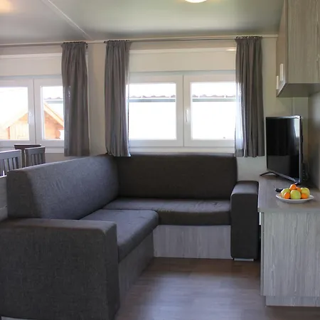 Дом отдыха Lg Residenz Кревильенте