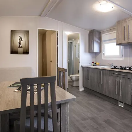 Дом отдыха Lg Residenz Кревильенте